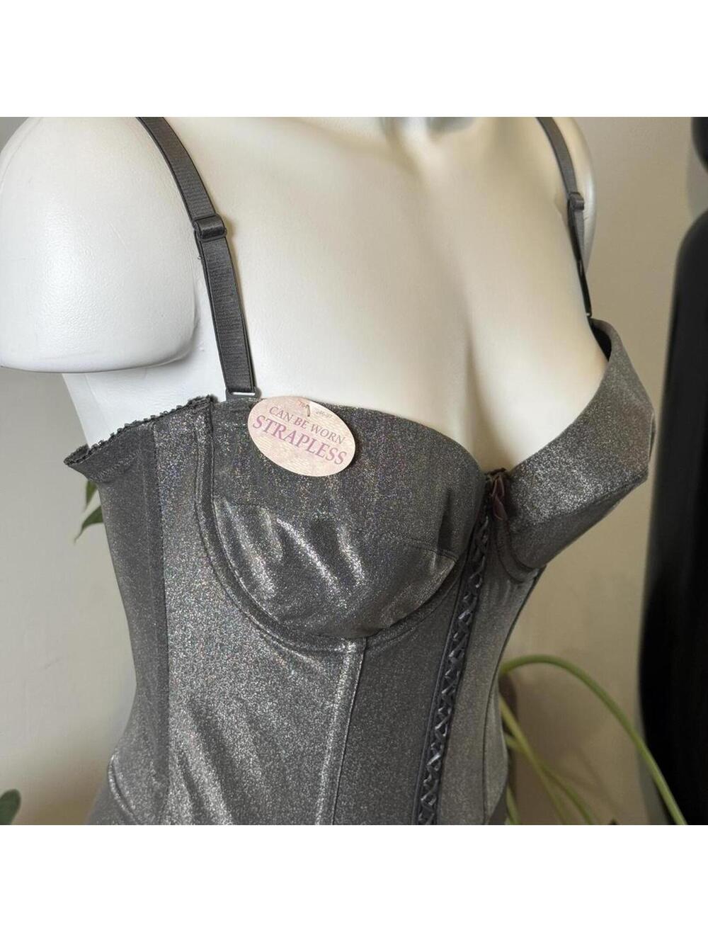 Vintage Silver metallic corset top with adjustable straps and lace-up front. - Picture 3 of 6